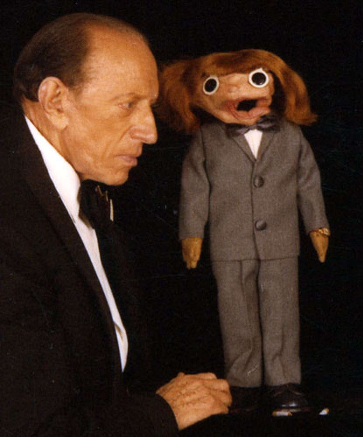 Ventriloquist Senor Wences American Profile