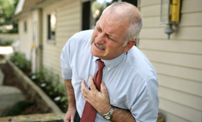 heart-attack-or-heartburn