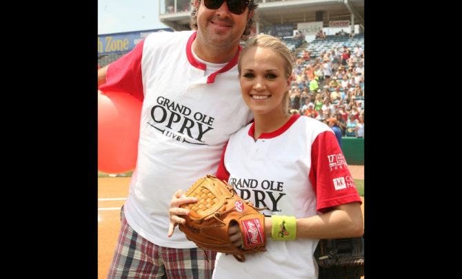 vince_gill__carrie_underwood_2