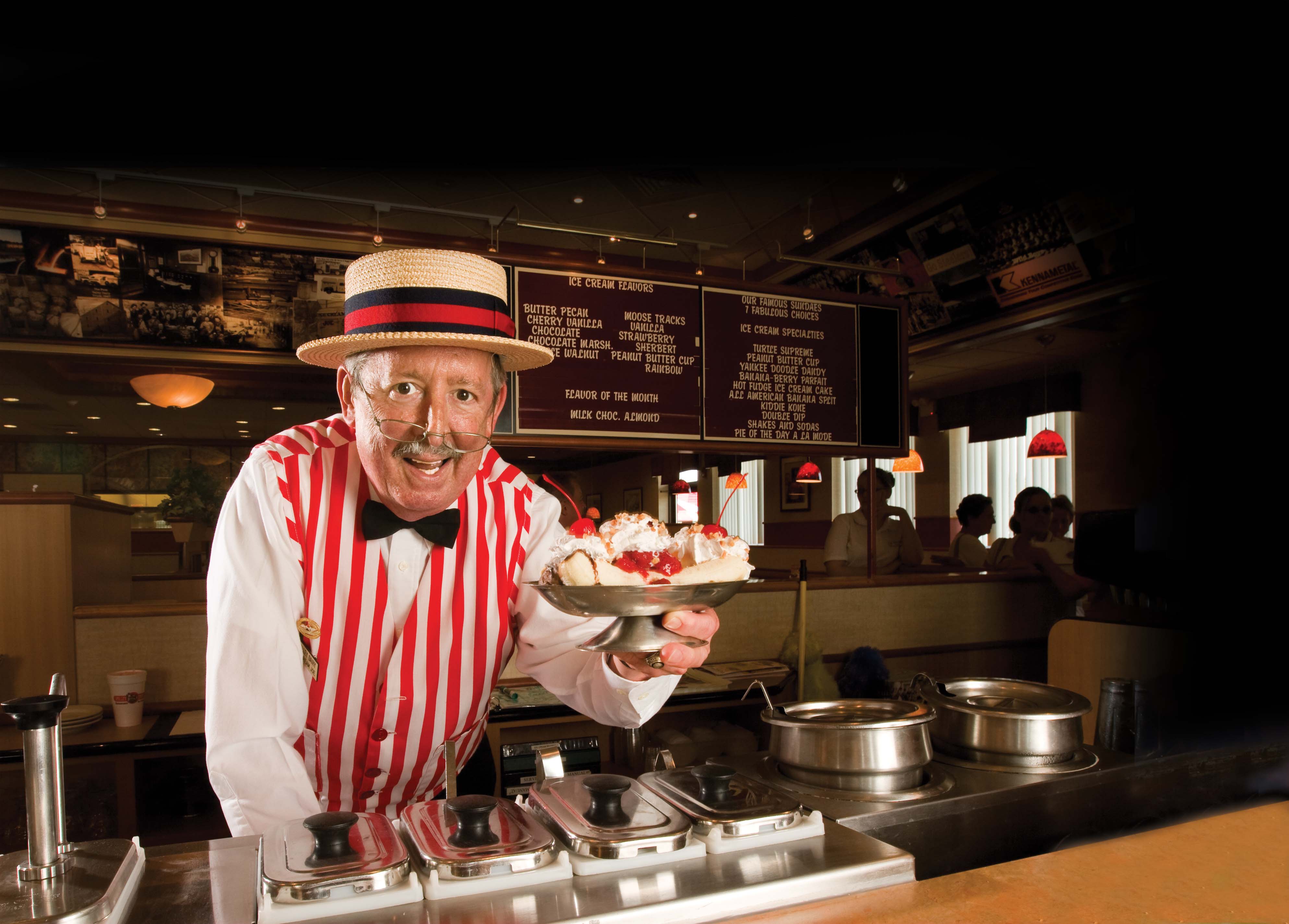 banana-split-ice-cream-joe.jpg