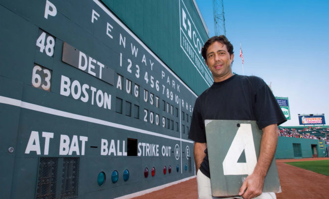boston-fenway-park-scoreboard