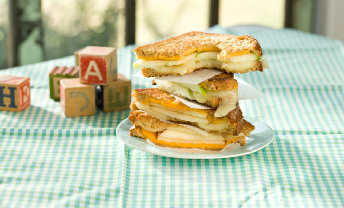 grilled-cheese-with-apple-recipe