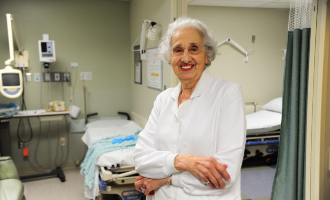 helen-deneka-oldest-nurse-in-america