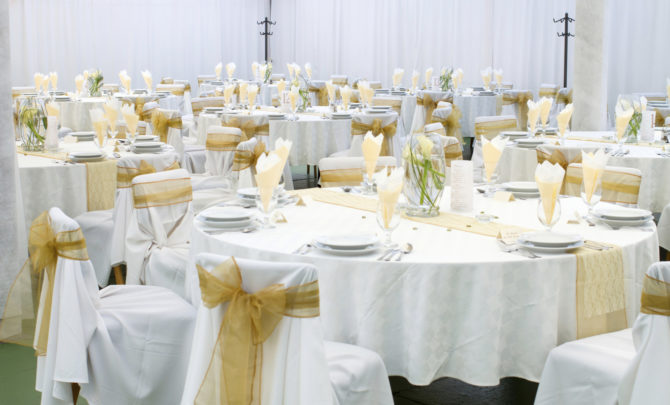 tables-at-wedding-reception
