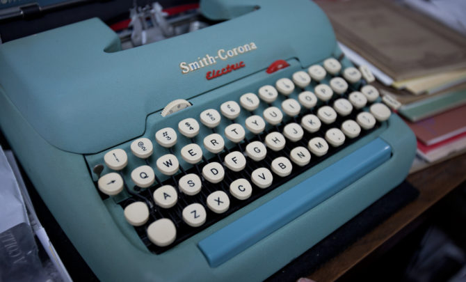 smith-corona-typewriter